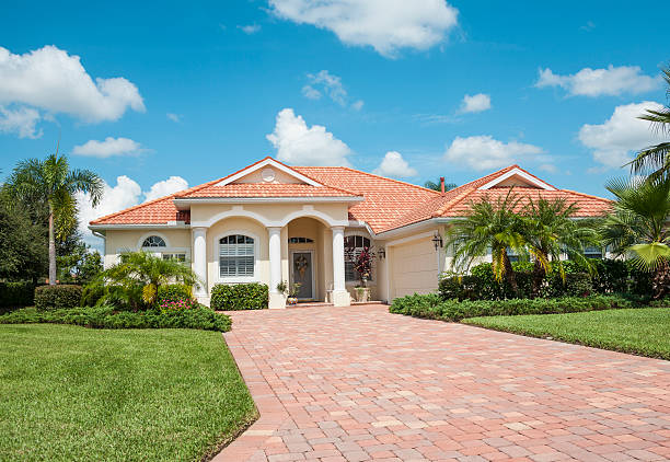 Best Professional Driveway Pavers  in Munising, MI